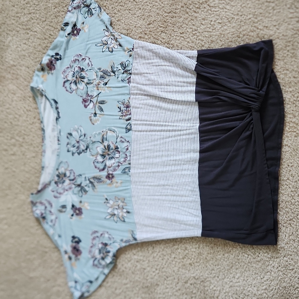 Maurices top